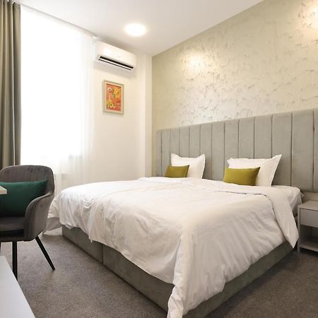 يريفان Aurora Hotel By Benefice المظهر الخارجي الصورة